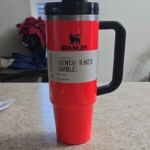 Stanley Neon Orange Quencher Tumbler 30oz New